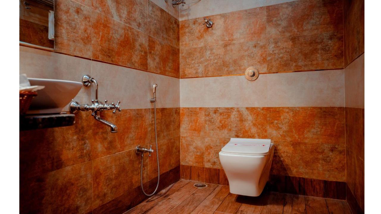 Hotel Dc Star Tarapith Exterior foto