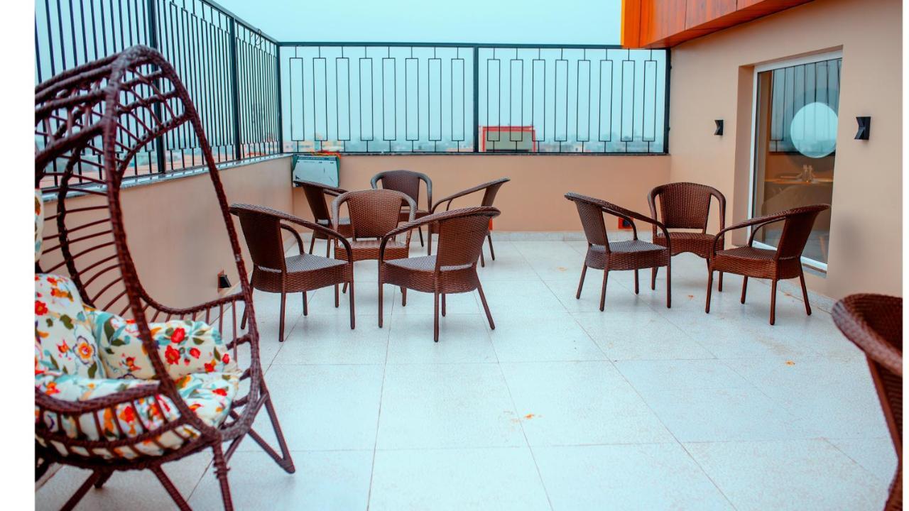 Hotel Dc Star Tarapith Exterior foto